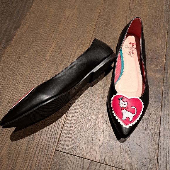 Dancing Days shoes by BANNED - Picture 2 of 4